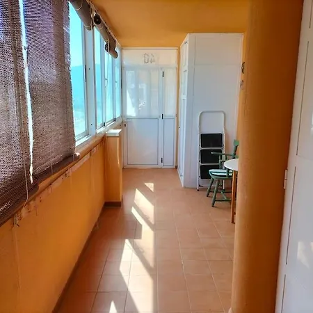 Apartmán Spacious Attic W/ Views, Two Terraces & Pool *